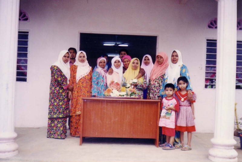KELAS GUBAHAN BUNGA DAN UKIRAN BUAH