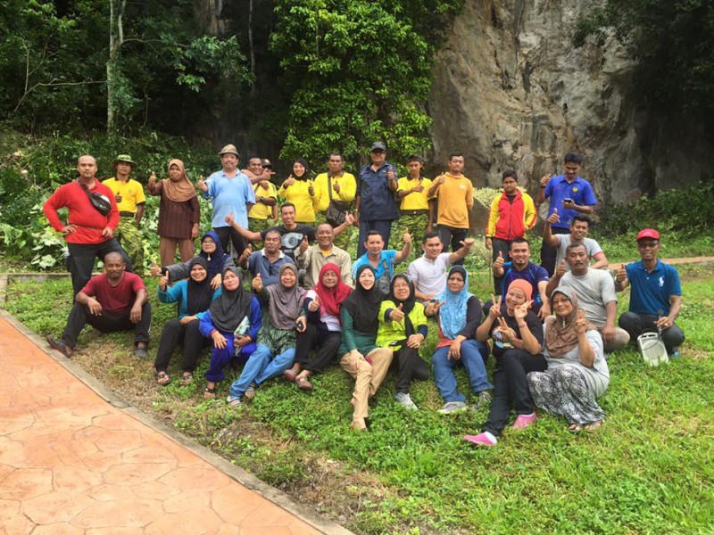 GOTONG-ROYONG PERDANA KAMPUNG LENGGONG
