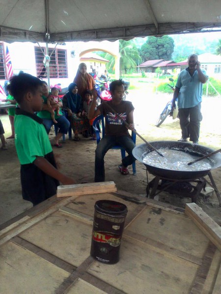PROGRAM ASYURA BIRO KESELAMATAN JKKK KAMPUNG LENGGONG BERSAMA PAKATAN SILATURRAHIM KAMPUNG SEKOLAH