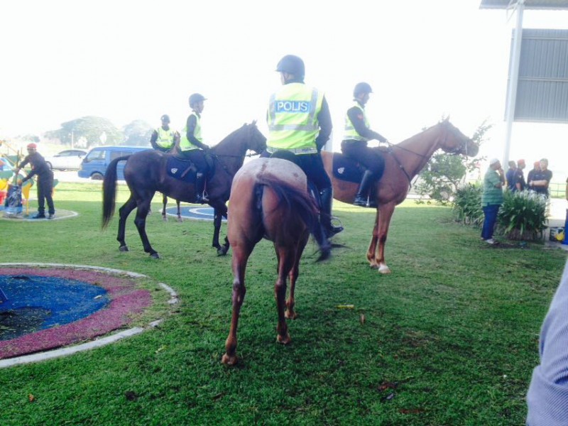 PROGRAM COMMUNITY POLICING
