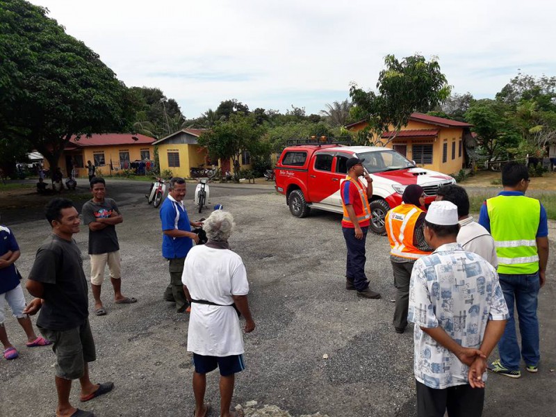 LAWATAN JKK DAN TNB KE PERKAMPUNGAN ORANG ASLI SG TERAS.