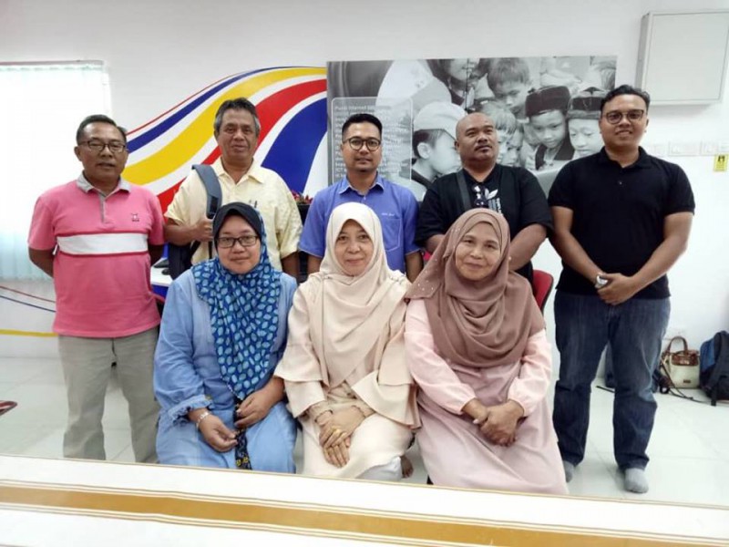 BENGKELPENGEMASKINIAN E-DESA