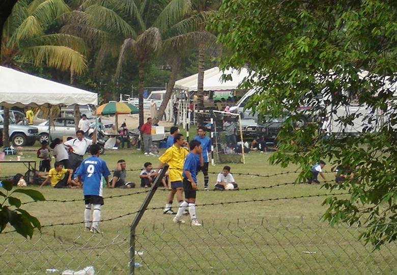 MENYERTAI PERTANDINGAN FUTSAL HARI PELADANG & PETERNAK SG.SIPUT