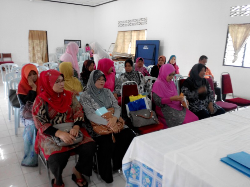 PROGRAM MENAIK TARAF EKONOMI PENDUDUK KAMPUNG