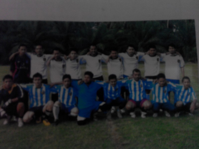 PERTANDINGAN BOLA SEPAK 9 SEBELAH
