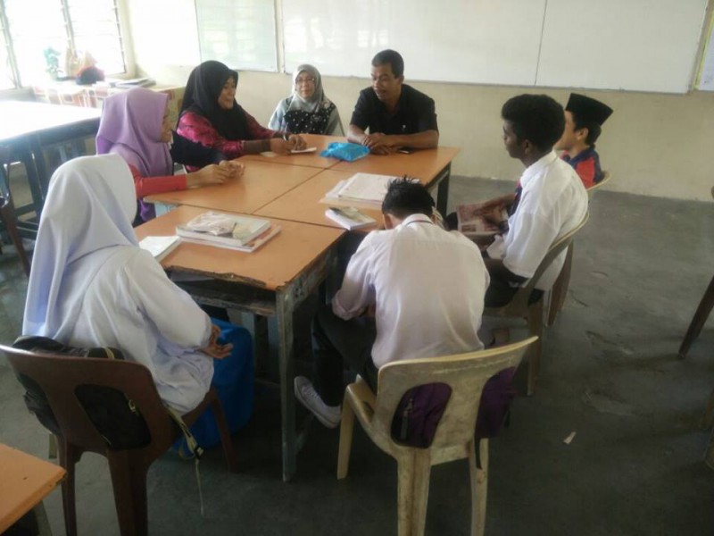 MAJLIS BERSAMA KETUA KAMPUNG