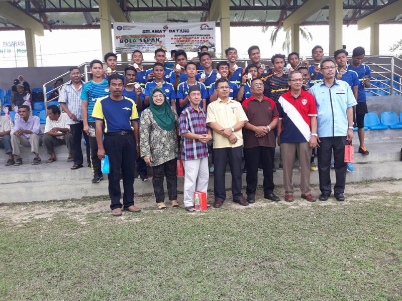 MAJLIS PENYAMPAIAN HADIAH PERTANDINGAN BOLA SEPAK ANTARA KOLEJ VOKASIONAL (VOKTEK) PERINGKAT ZON PERAK TAHUN 2017