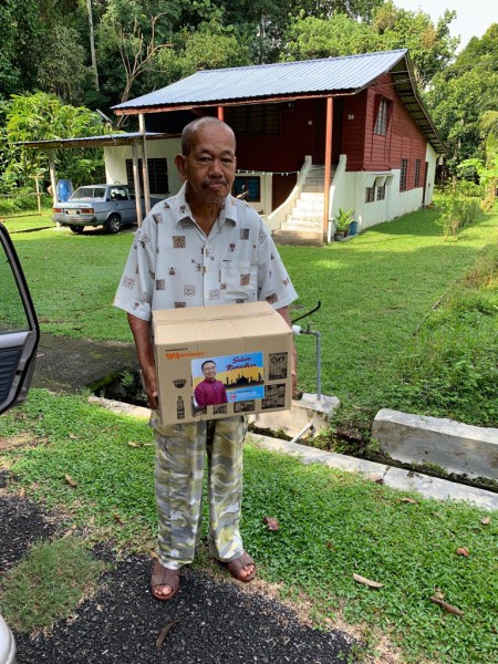 PROGRAM SUMBANGAN HARI RAYA DARI YB PARLIMEN
